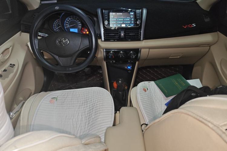 Used Toyota Vios 2014 1.3L Manual Xiang Edition Center Console