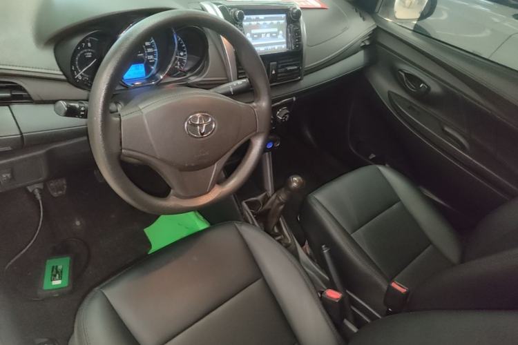 Used Toyota Vios 2014 1.3L Manual Value Edition Center Console