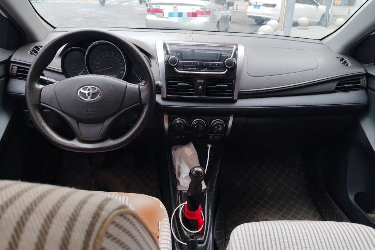 Used Toyota Vios 2014 1.3L Manual Xiang Edition Center Console