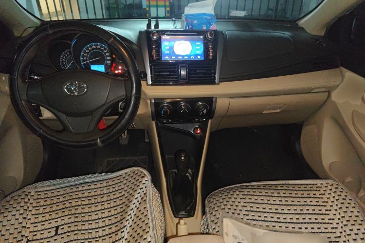 Used Toyota Vios 2014 1.3L Manual Xiang Edition Center Console