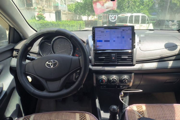 Used Toyota Vios 2014 1.3L Manual Value Edition Center Console
