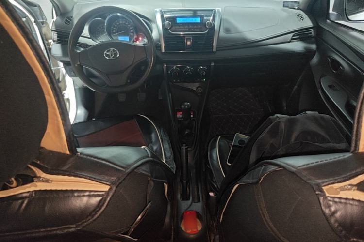 Used Toyota Vios 2014 1.3L Manual Xiang Edition Center Console