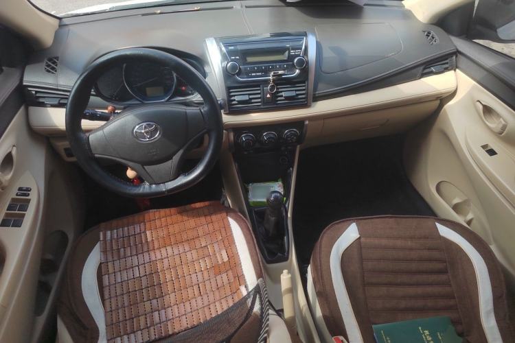 Used Toyota Vios 2014 1.5L Manual ZhiZhen Edition Center Console