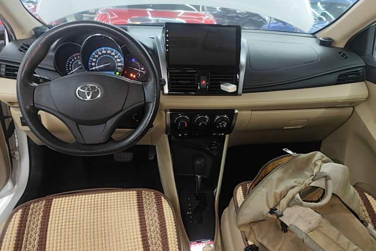 Used Toyota Vios 2014 1.5L Automatic ZhiZhen Edition Center Console