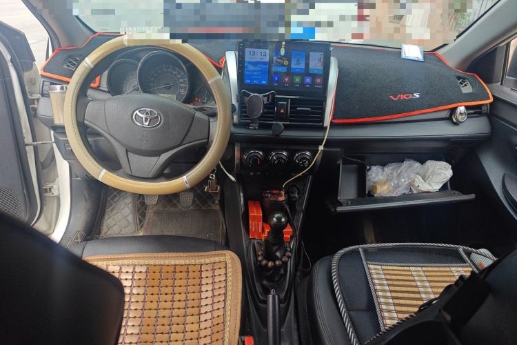 Used Toyota Vios 2014 1.3L Manual Value Edition Center Console
