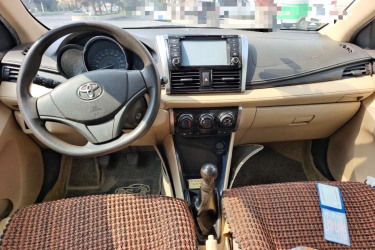 Used Toyota Vios 2014 1.3L Manual Value Edition Center Console