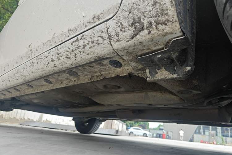 Used Toyota Vios 2014 1.5L Manual ZhiZhen Edition Chassis Front Right