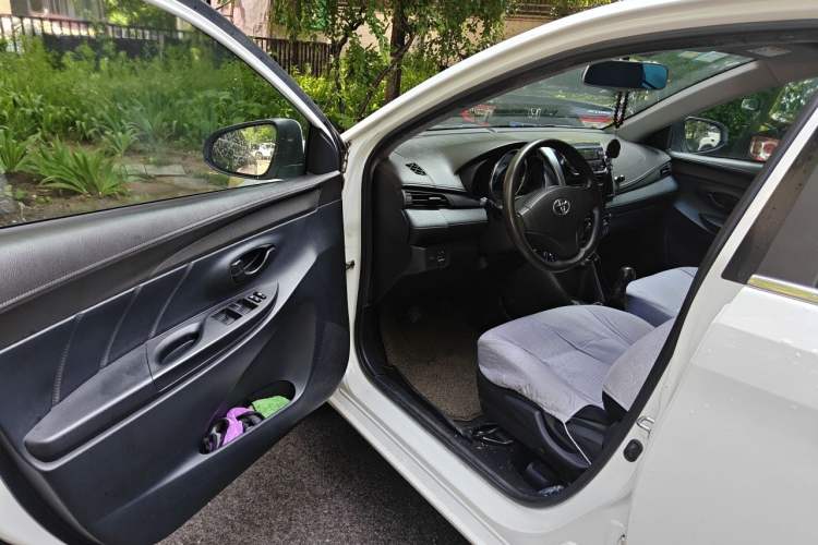 Used Toyota Vios 2014 1.3L Manual Xiang Edition Driver Seat
