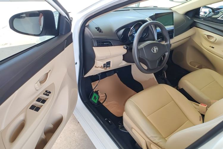 Used Toyota Vios 2014 1.3L Automatic Standard Edition Driver Seat
