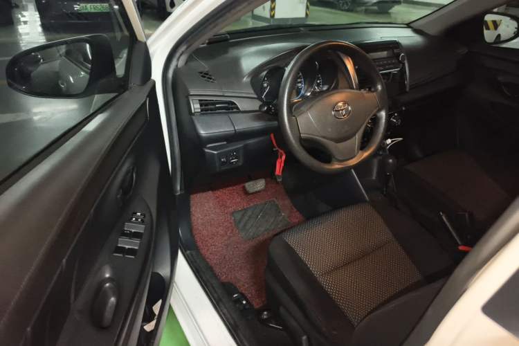 Used Toyota Vios 2014 1.3L Automatic Standard Edition Driver Seat