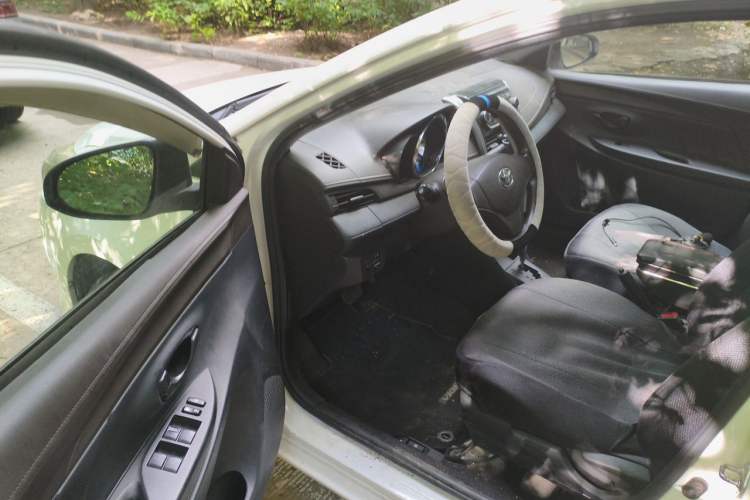 Used Toyota Vios 2014 1.5L Automatic ZhiZhen Edition Driver Seat