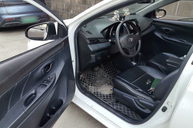 Used Toyota Vios 2014 1.5L Automatic ZhiZhen Edition Driver Seat