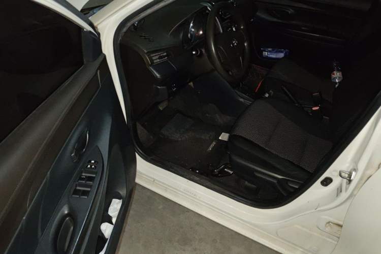 Used Toyota Vios 2014 1.3L Automatic Standard Edition Driver Seat