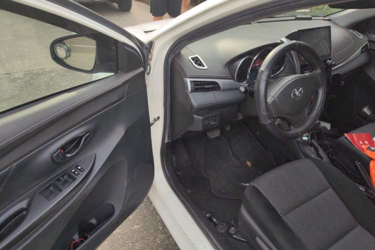 Used Toyota Vios 2014 1.5L Automatic ZhiZhen Edition Driver Seat