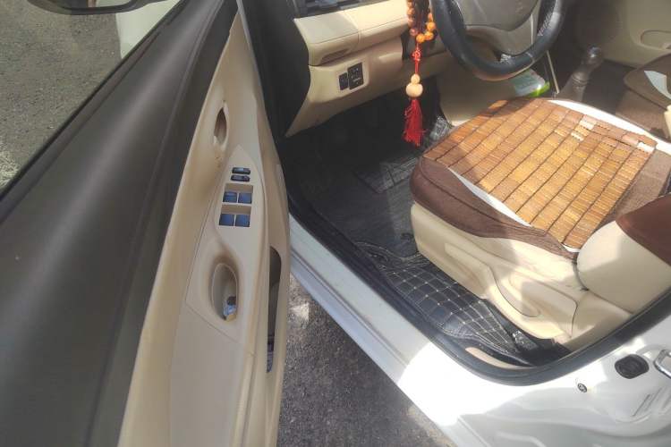 Used Toyota Vios 2014 1.5L Manual ZhiZhen Edition Driver Seat