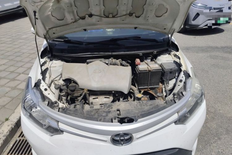Used Toyota Vios 2014 1.3L Automatic Standard Edition Engine Bay