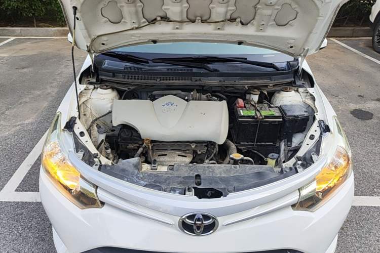 Used Toyota Vios 2014 1.3L Manual Xiang Edition Engine Bay