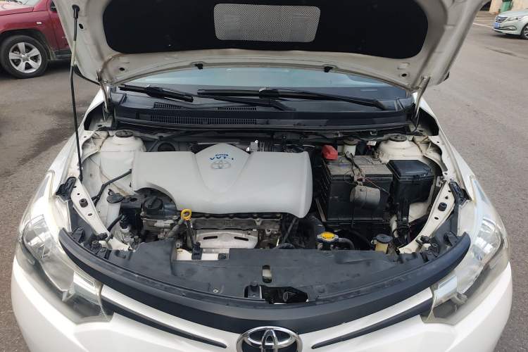 Used Toyota Vios 2014 1.3L Manual Value Edition Engine Bay