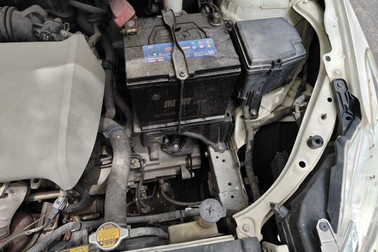Used Toyota Vios 2014 1.5L Manual ZhiZhen Edition Engine Bay Left