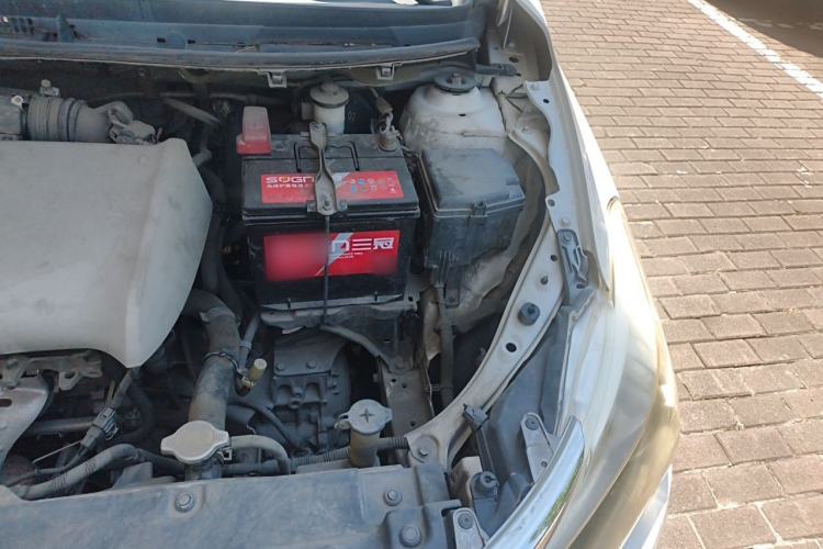 Used Toyota Vios 2014 1.5L Automatic ZhiZhen Edition Engine Bay Left