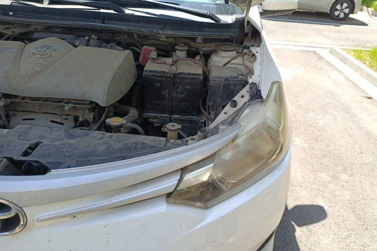 Used Toyota Vios 2014 1.3L Manual Xiang Edition Engine Bay Left