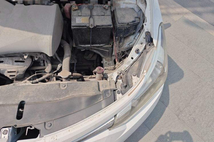 Used Toyota Vios 2014 1.3L Manual Value Edition Engine Bay Left