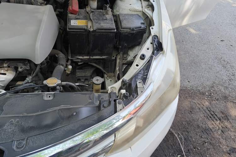 Used Toyota Vios 2014 1.5L Automatic ZhiZhen Edition Engine Bay Left