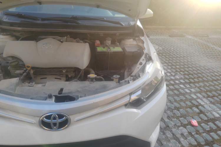 Used Toyota Vios 2014 1.3L Manual Value Edition Engine Bay Left