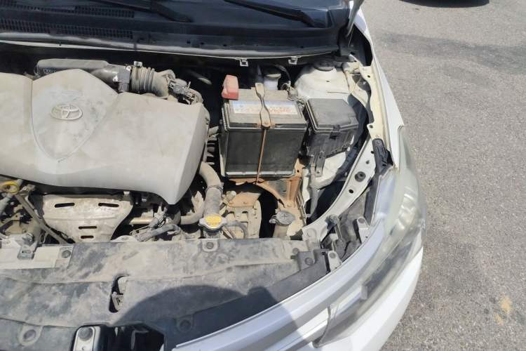 Used Toyota Vios 2014 1.3L Automatic Standard Edition Engine Bay Left