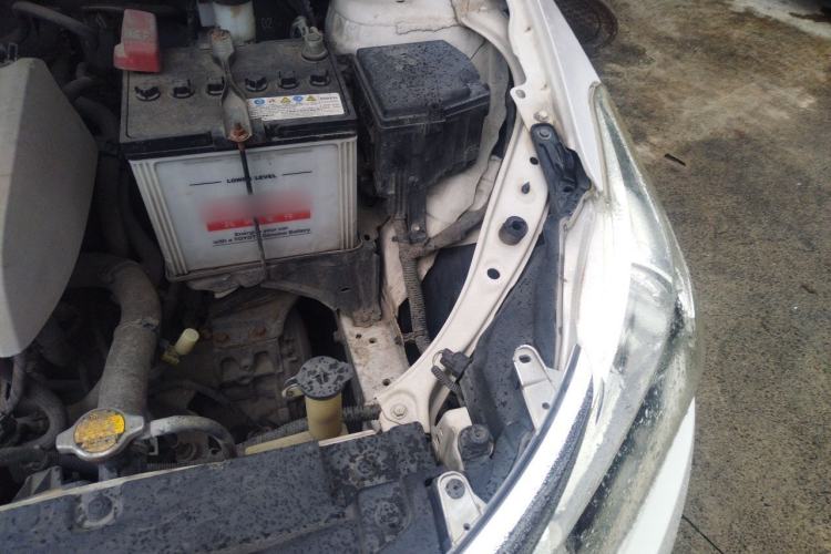 Used Toyota Vios 2014 1.5L Automatic ZhiZhen Edition Engine Bay Left
