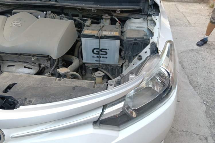 Used Toyota Vios 2014 1.3L Manual Xiang Edition Engine Bay Left
