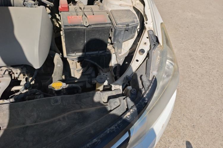 Used Toyota Vios 2014 1.3L Manual Value Edition Engine Bay Left