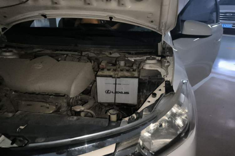 Used Toyota Vios 2014 1.5L Manual ZhiZhen Edition Engine Bay Left