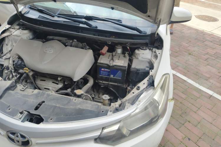 Used Toyota Vios 2014 1.3L Manual Xiang Edition Engine Bay Left