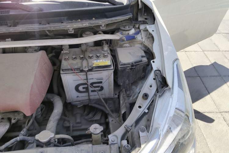Used Toyota Vios 2014 1.5L Manual ZhiZhen Edition Engine Bay Left