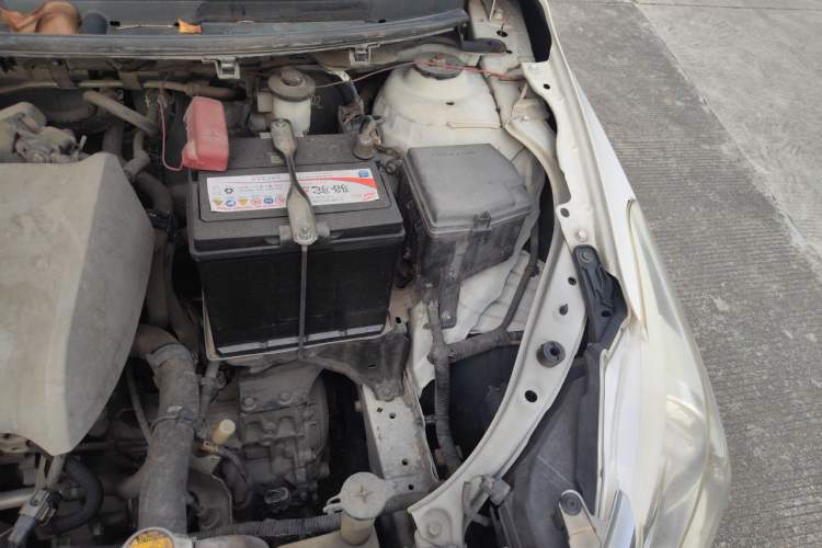 Used Toyota Vios 2014 1.5L Automatic ZhiZhen Edition Engine Bay Left