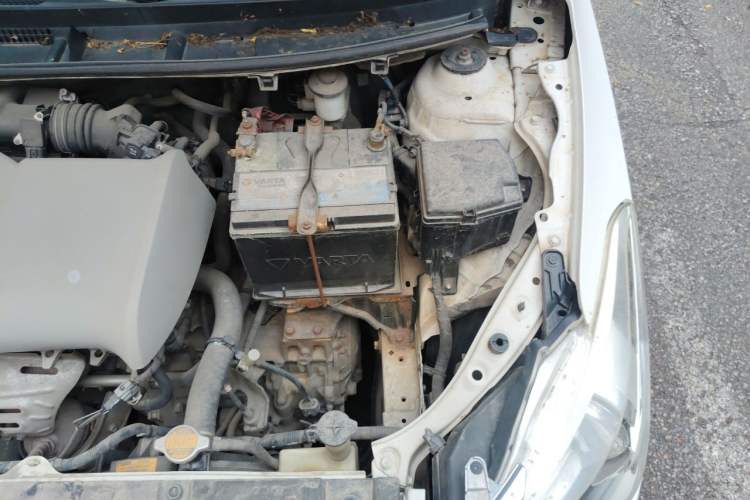 Used Toyota Vios 2014 1.5L Automatic ZhiZhen Edition Engine Bay Left