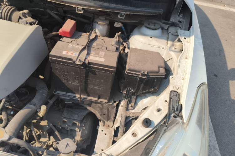 Used Toyota Vios 2014 1.5L Automatic ZhiZhen Edition Engine Bay Left