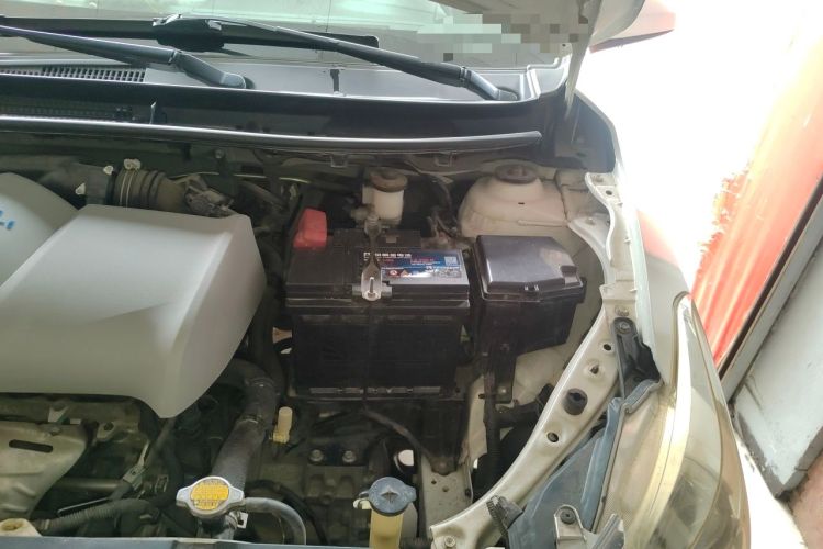 Used Toyota Vios 2014 1.5L Automatic ZhiZhen Edition Engine Bay Left