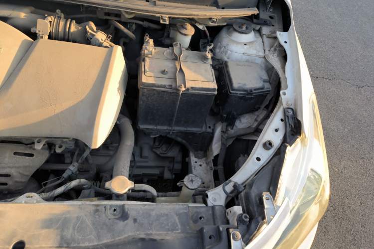 Used Toyota Vios 2014 1.3L Manual Xiang Edition Engine Bay Left