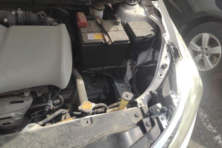 Used Toyota Vios 2014 1.5L Manual ZhiZhen Edition Engine Bay Left