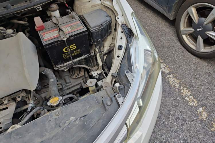 Used Toyota Vios 2014 1.3L Manual Xiang Edition Engine Bay Left