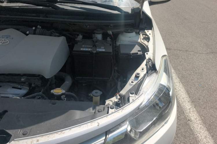 Used Toyota Vios 2014 1.3L Manual Xiang Edition Engine Bay Left