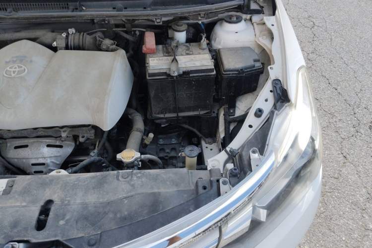 Used Toyota Vios 2014 1.5L Automatic ZhiZhen Edition Engine Bay Left