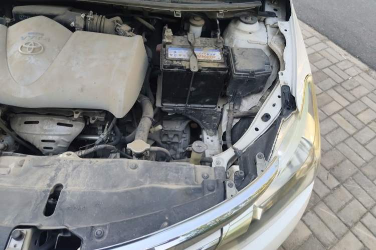 Used Toyota Vios 2014 1.5L Automatic ZhiShang Edition Engine Bay Left