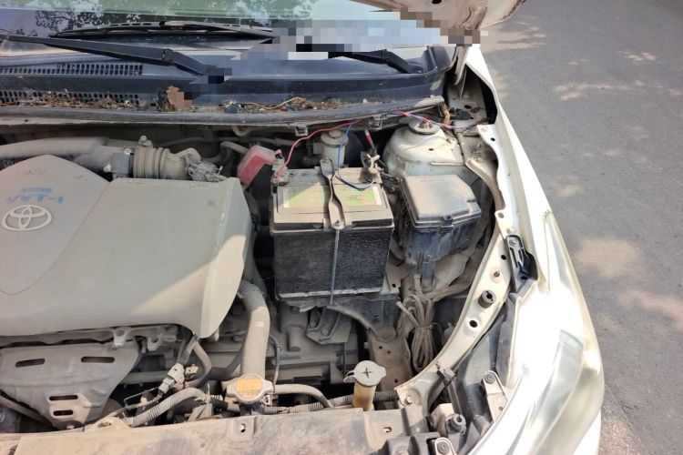 Used Toyota Vios 2014 1.3L Manual Value Edition Engine Bay Left