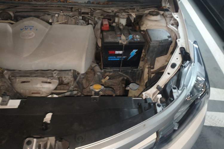 Used Toyota Vios 2014 1.3L Automatic Standard Edition Engine Bay Left
