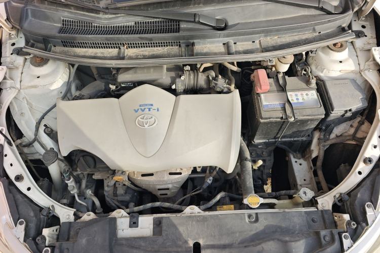 Used Toyota Vios 2014 1.3L Automatic Standard Edition Engine Bay