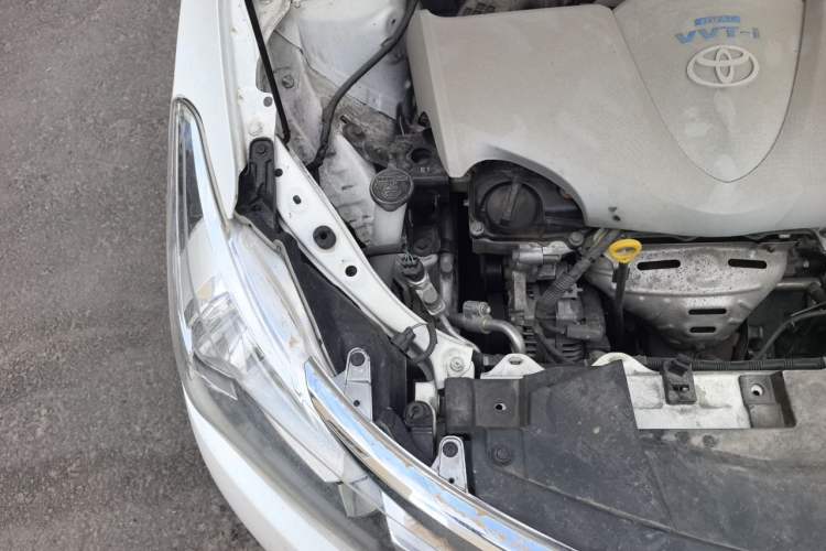 Used Toyota Vios 2014 1.5L Automatic ZhiZhen Edition Engine Bay Right