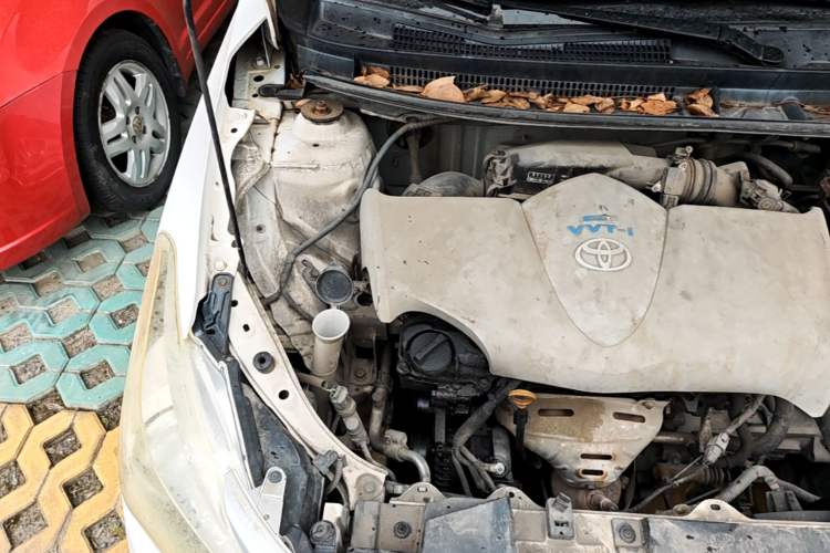 Used Toyota Vios 2014 1.3L Manual Xiang Edition Engine Bay Right